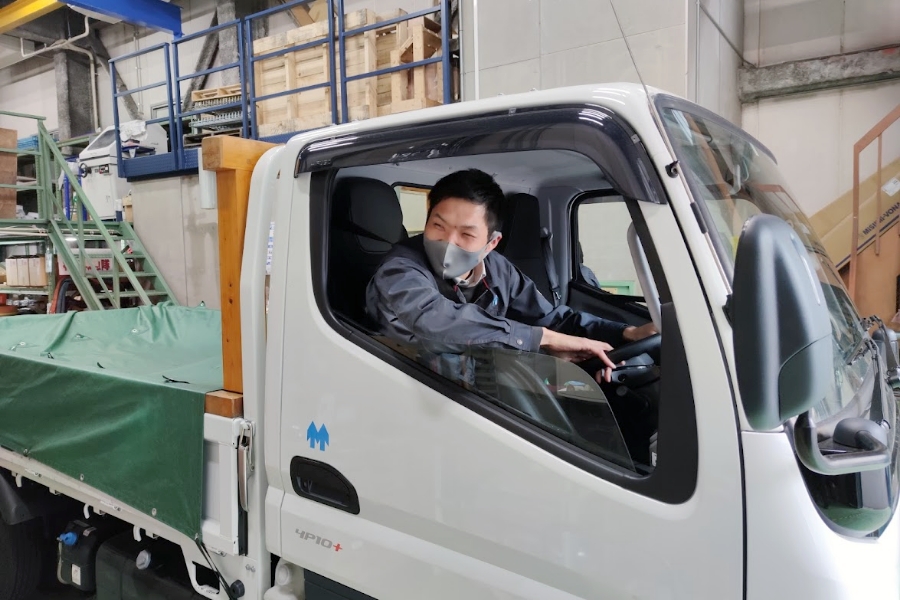 リニアガイドのご希望納期に極力お応えします